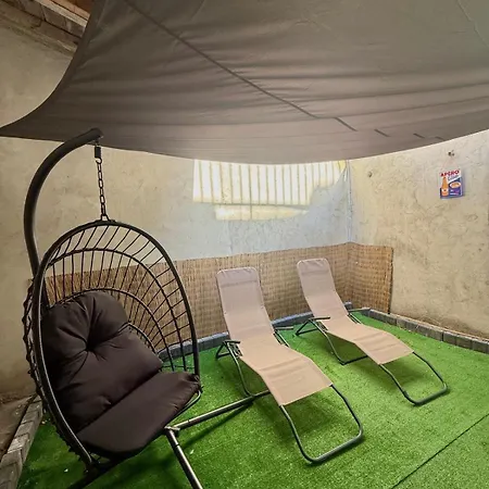 Апартаменты Avec Jaccuzi & Jardin